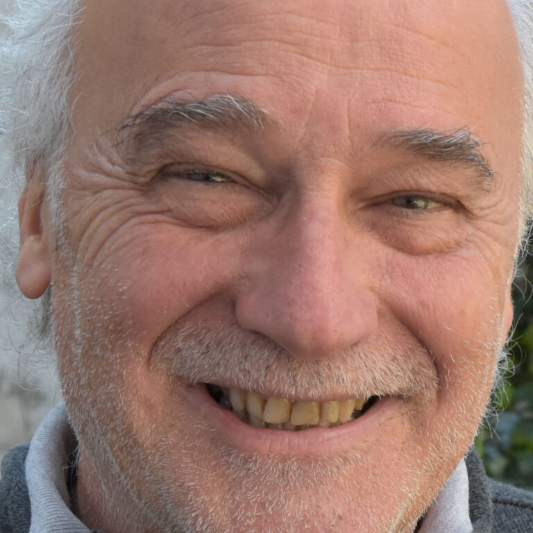 Rubén Julián Clavenzani, autor del libro Meneos del 10.